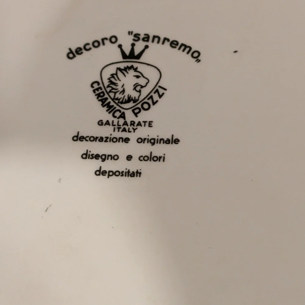B#1:Decor Sanremo Ceramica Pozzi Gallarate Italy Multicolor Tray & Crown Ducal